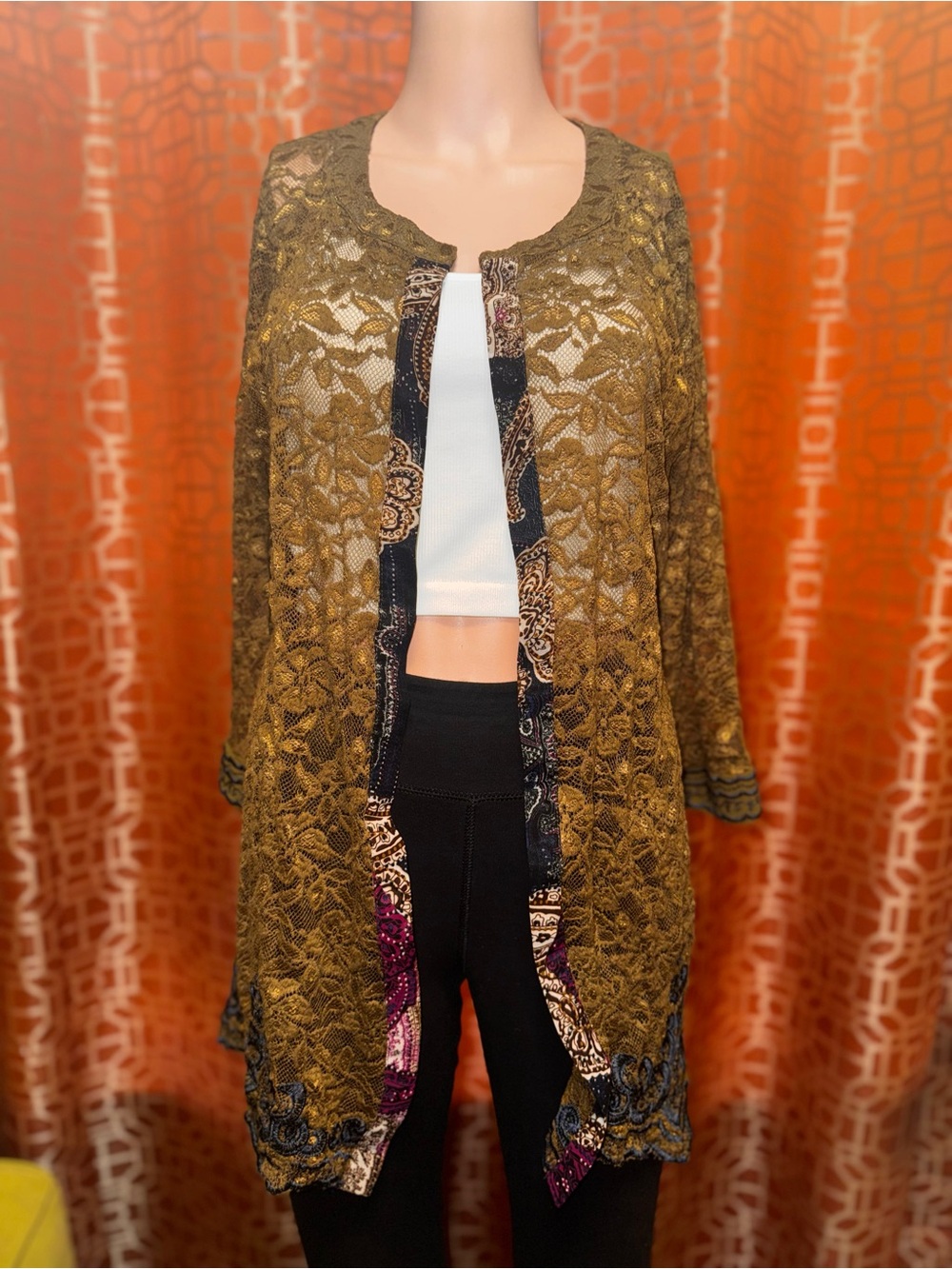 Gimmicks by BKE Lace Cardigan Large